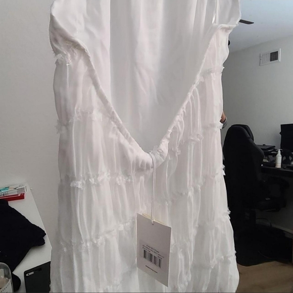 White Mini - Picture 5 of 5